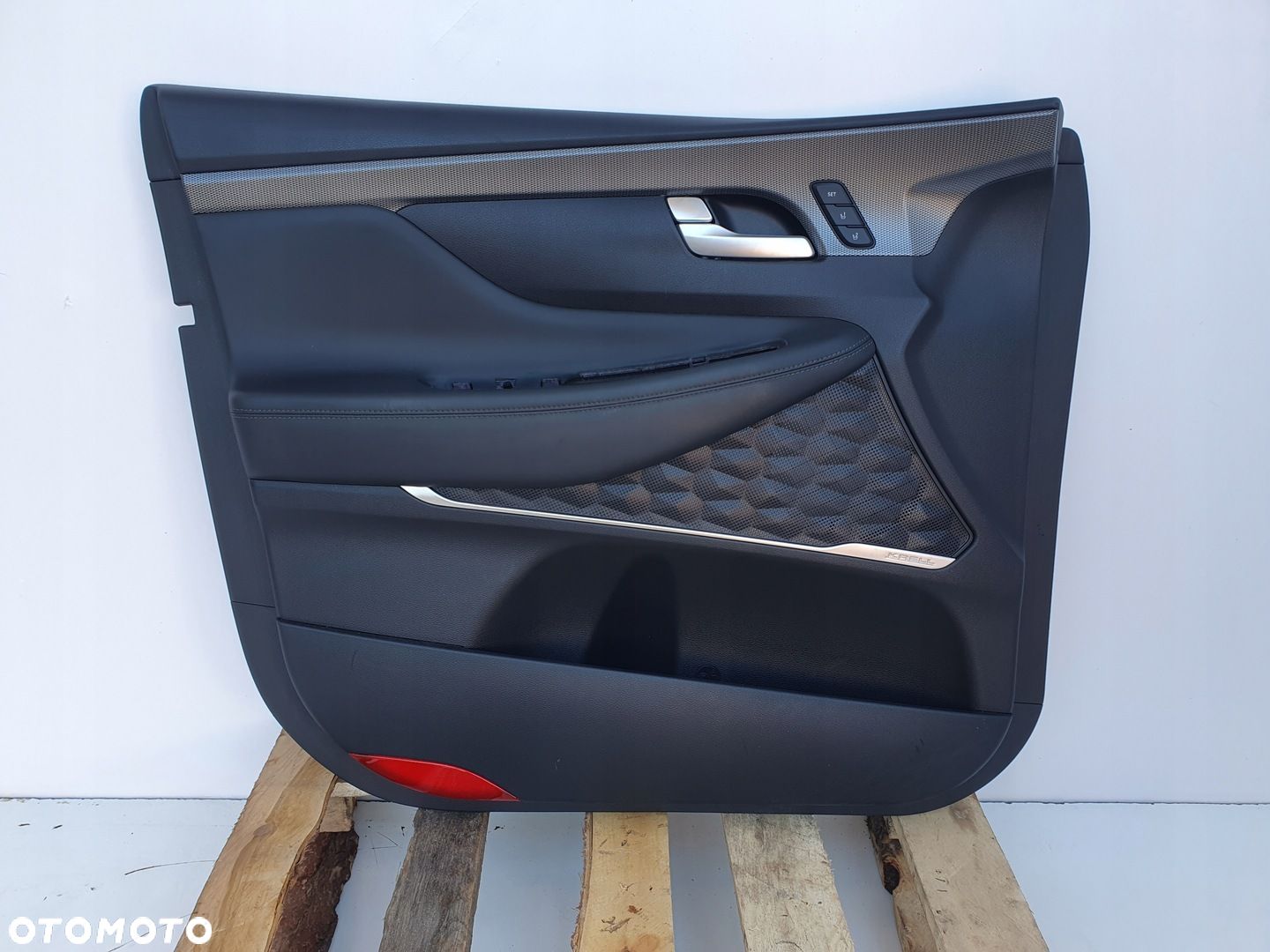 Hyundai Santa Fe IV PRZEDNI BOCZEK DRZWI LEWY - 1