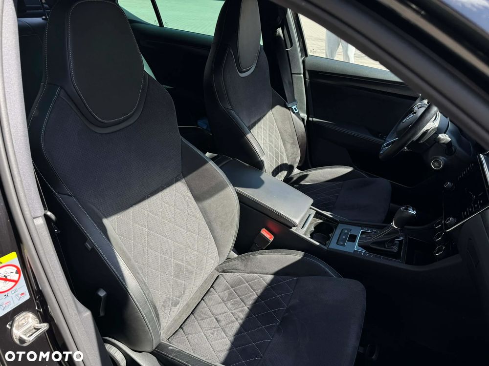 Skoda Superb 2.0 TDI SCR Sportline DSG - 6