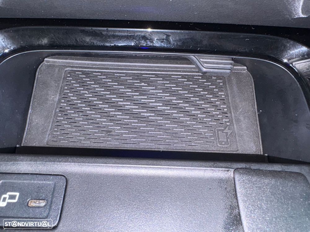 Mercedes-Benz GLA 250 e Progressive - 37
