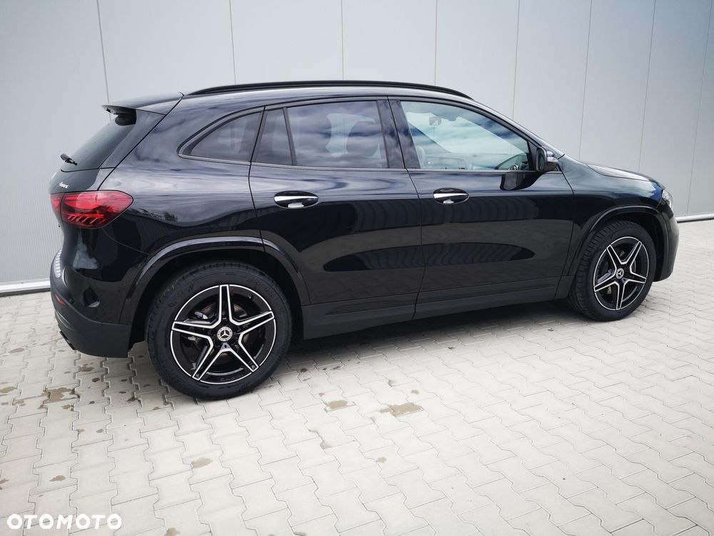 Mercedes-Benz GLA 200 d 4-Matic AMG Line - 9