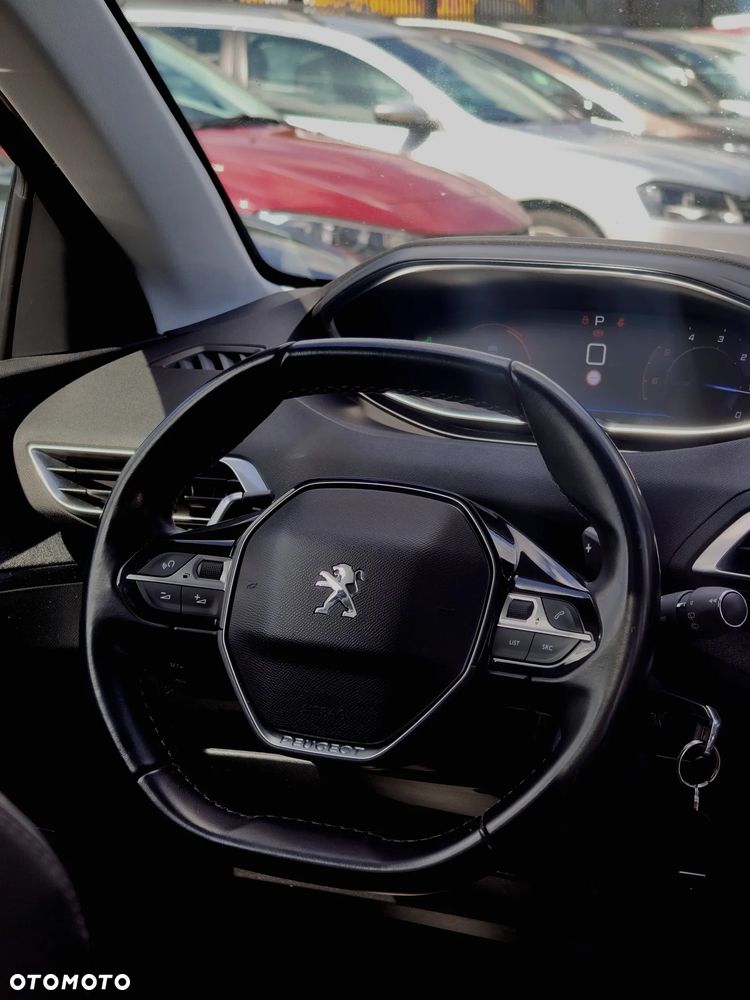 Peugeot 5008 - 11