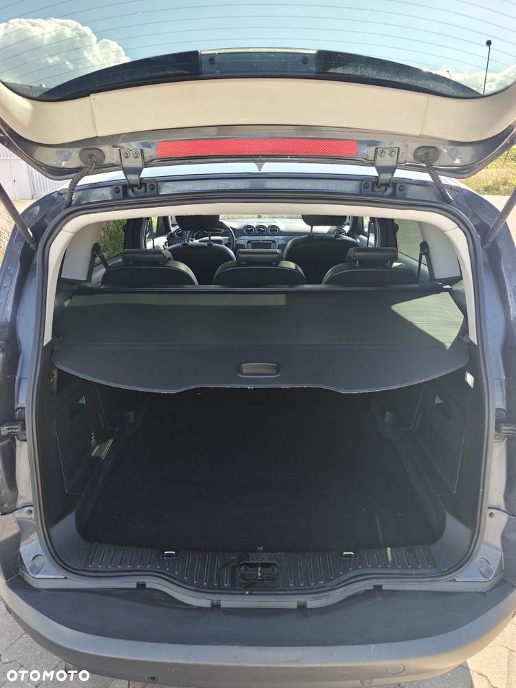 Ford S-Max - 6