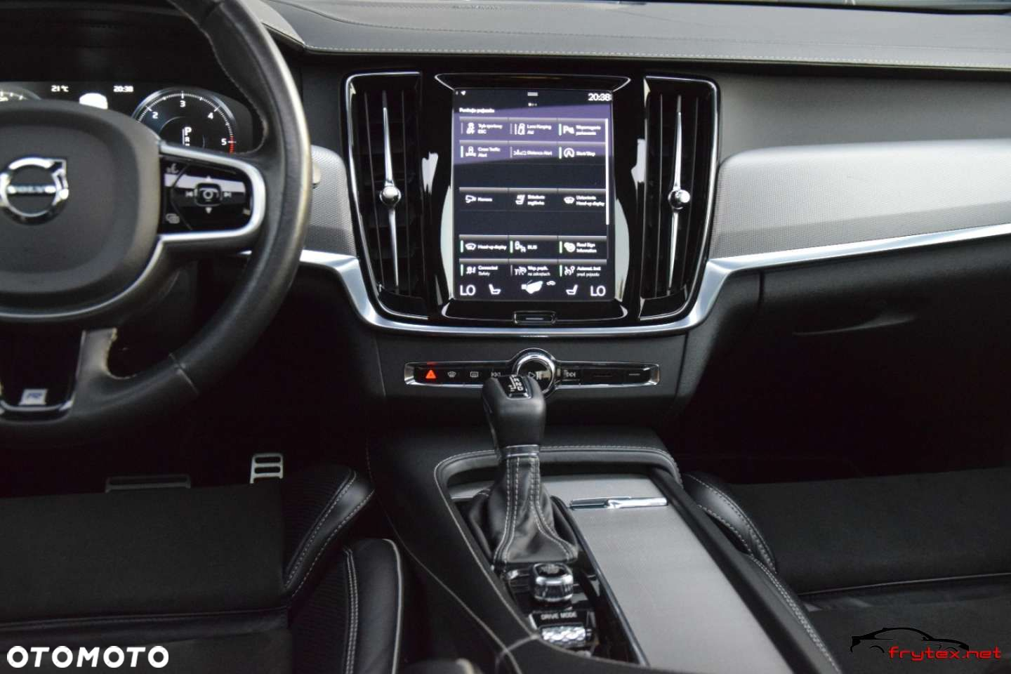 Volvo V90 - 32