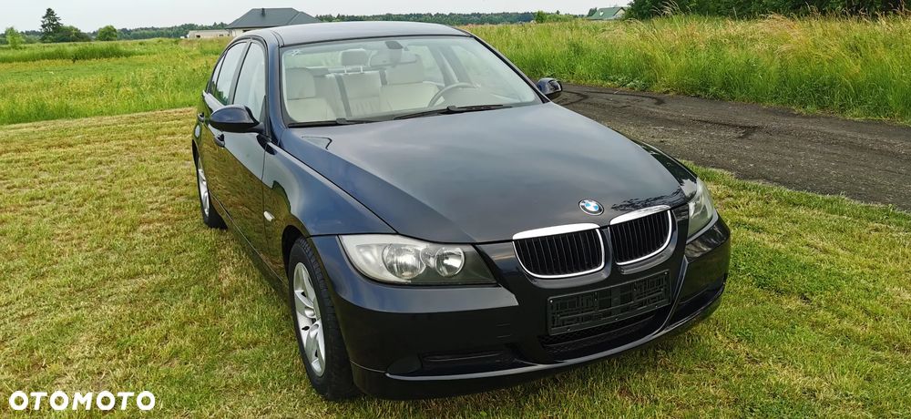 BMW Seria 3 318i - 33