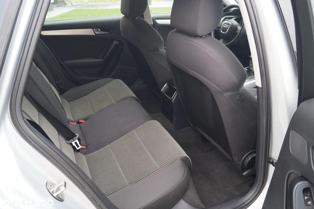 Audi A4 Avant 2.0 TDI DPF Ambition - 11