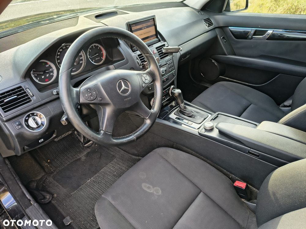 Mercedes-Benz Klasa C 220 CDI DPF Automatik BlueEFFICIENCY - 25