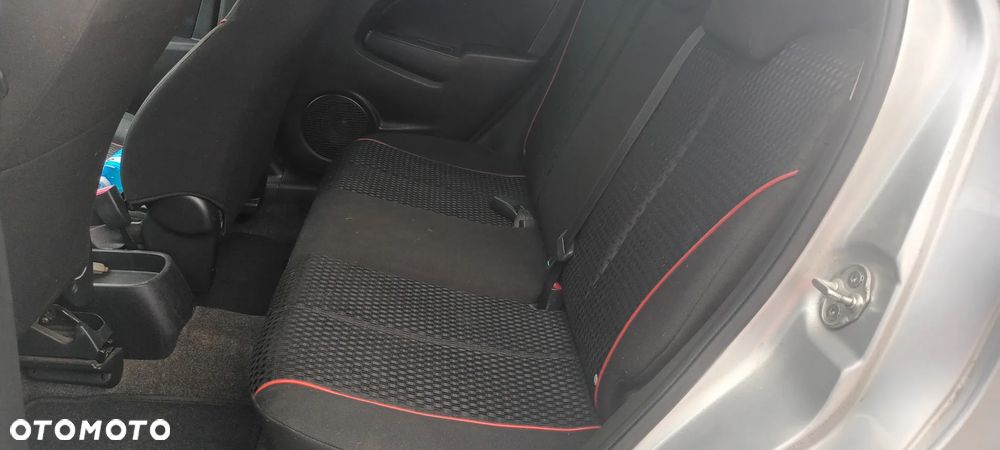 Mazda 2 1.3 Dynamic - 9