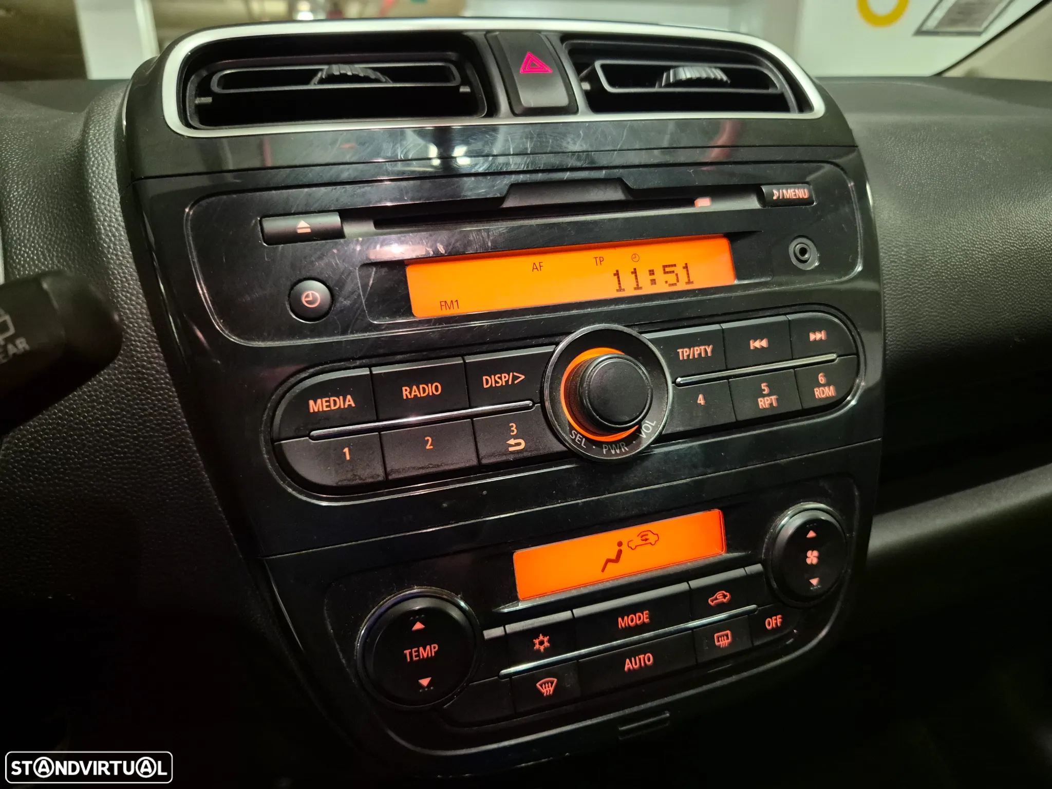 Mitsubishi Space Star 1.2 Intense - 11