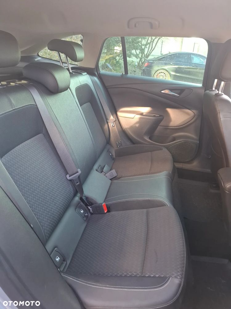 Opel Astra 1.6 CDTI Sport - 15