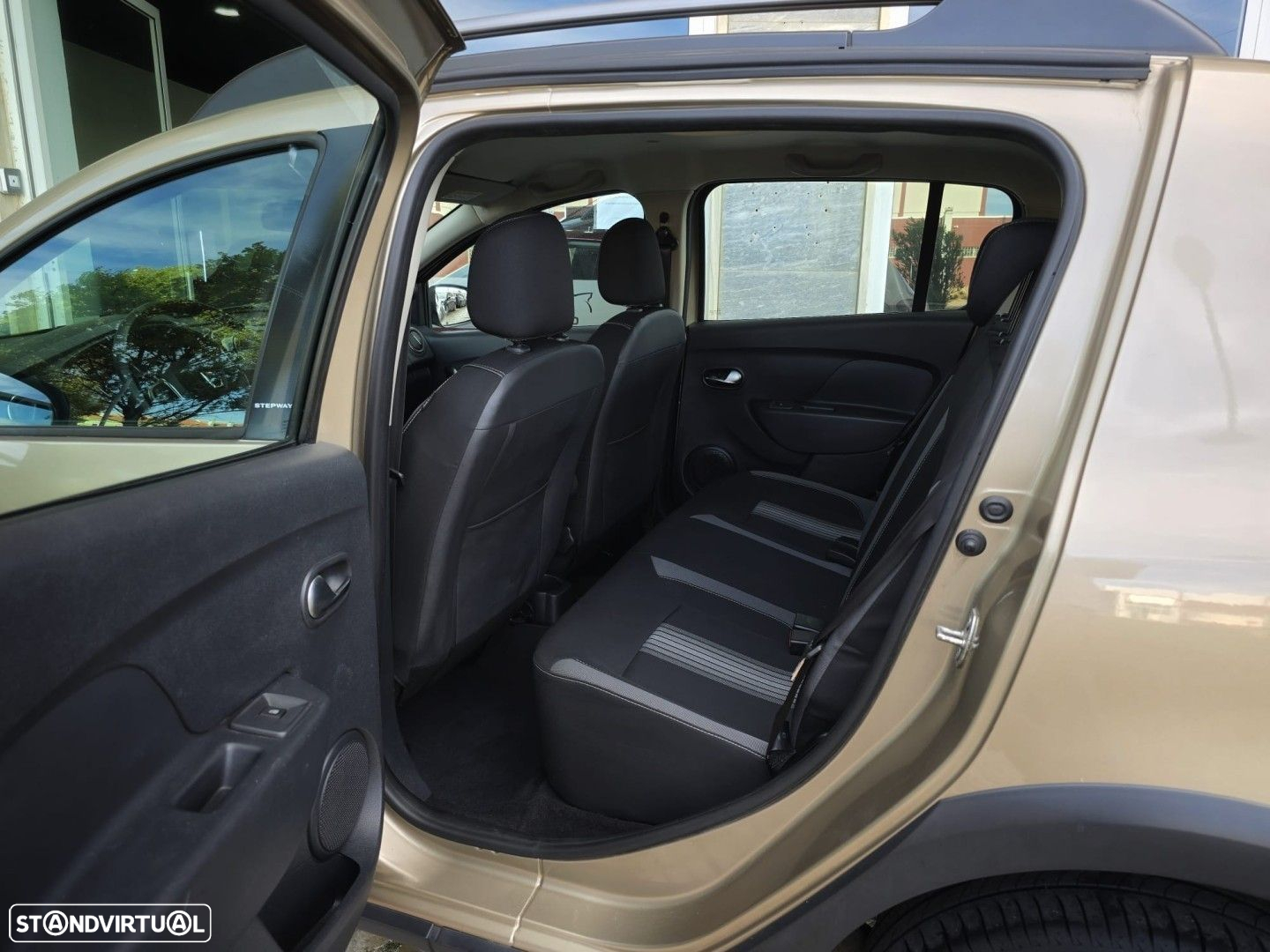 Dacia Sandero Stepway TCe 90 Ambiance - 19