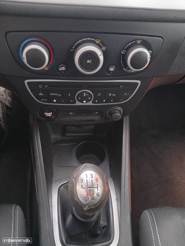 Renault Mégane Sport Tourer - 8