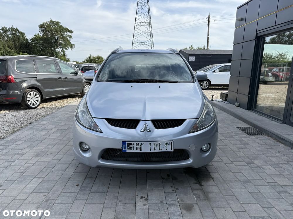 Mitsubishi Grandis 2.4 Inform - 7