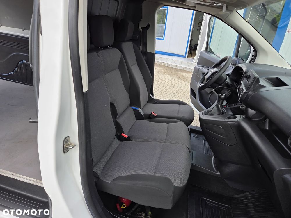 Toyota Proace City - 26
