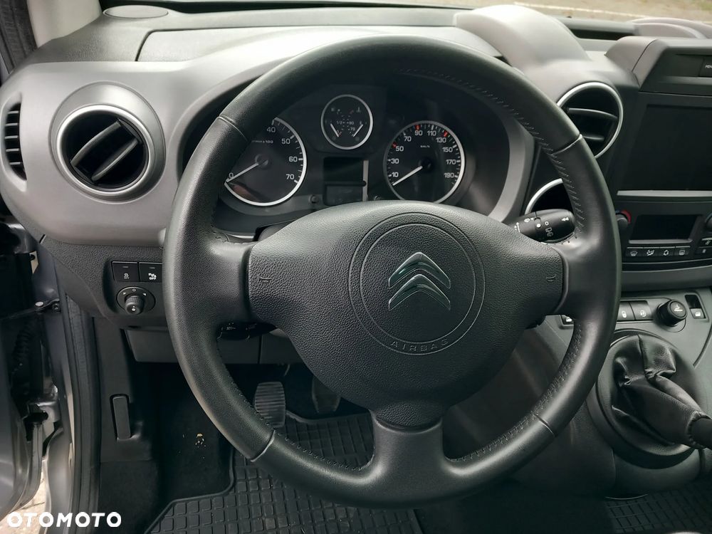 Citroën Berlingo Multispace PureTech 110 SHINE - 24