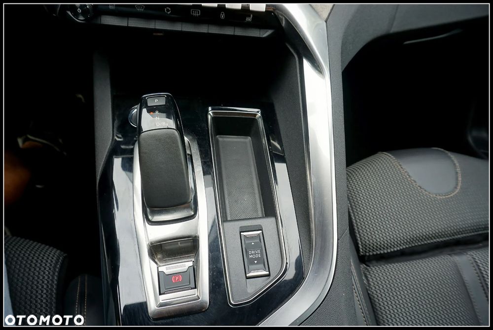 Peugeot 3008 225 e-EAT8 GT Pack - 22