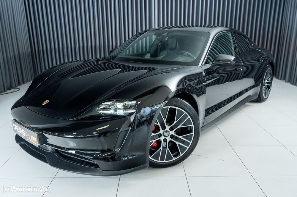 Porsche Taycan 4S - 42