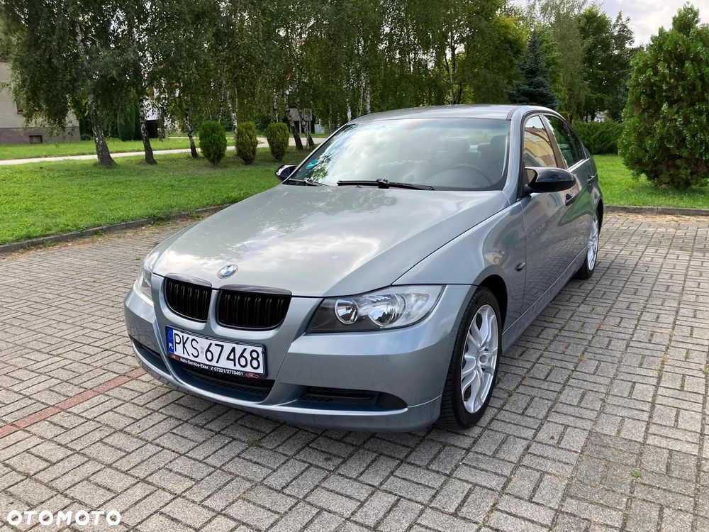 BMW Seria 3 320i - 1