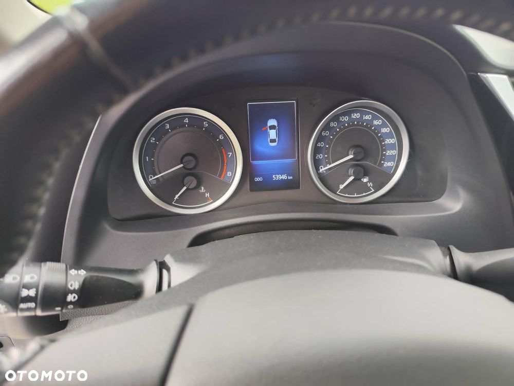 Toyota Corolla 1.6 Premium - 9