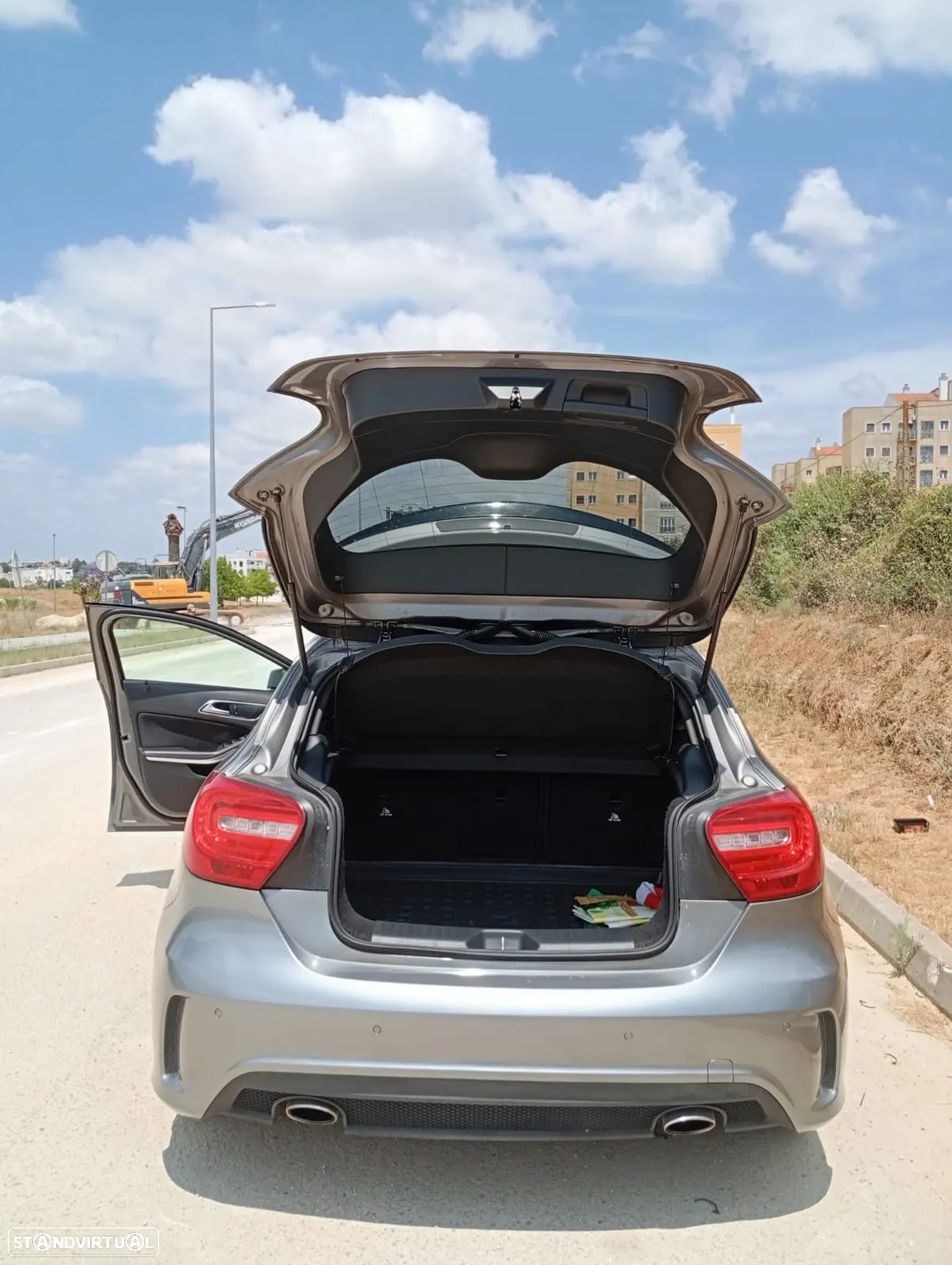 Mercedes-Benz A 180 CDI 7G-DCT AMG Line - 25
