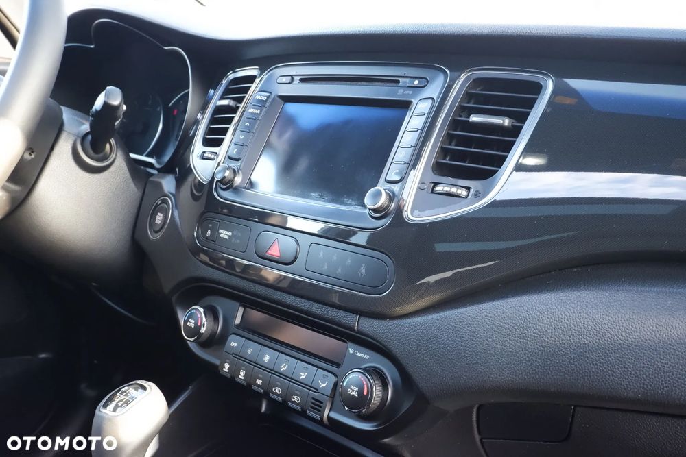 Kia Carens 1.7 CRDi XL 7os - 6