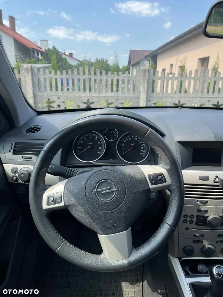 Opel Astra III 1.6 Enjoy - 9