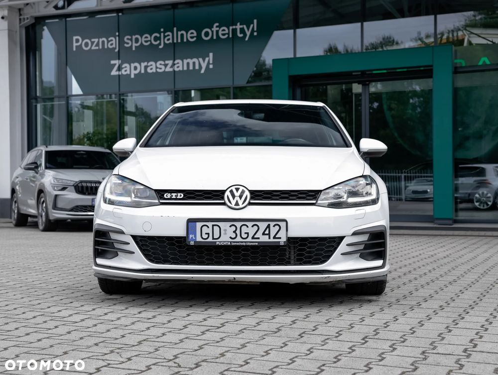 Volkswagen Golf - 3
