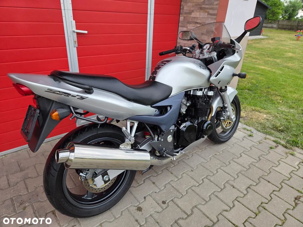 Kawasaki ZR - 3