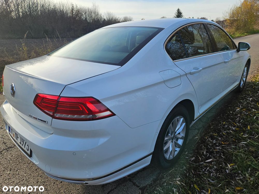 Volkswagen Passat 2.0 TDI BMT Comfortline - 11