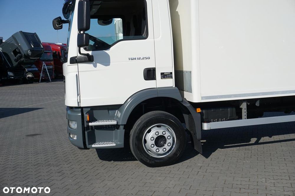 MAN TGM / 12.250 / EURO 6 / KONTENER + WINDA / 20 PALET / DŁ. 8 M - 32