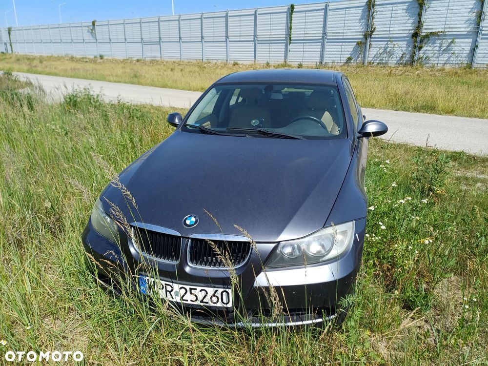 BMW Seria 3 318d - 2