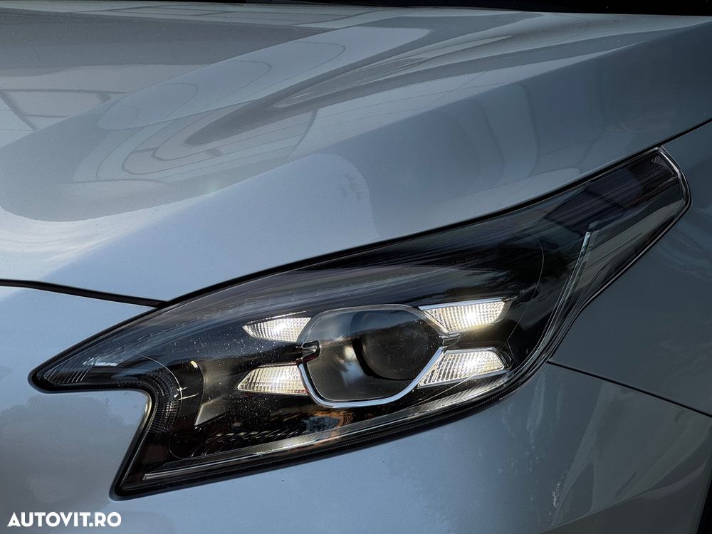 Kia XCeed - 8