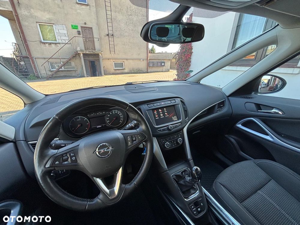 Opel Zafira - 28