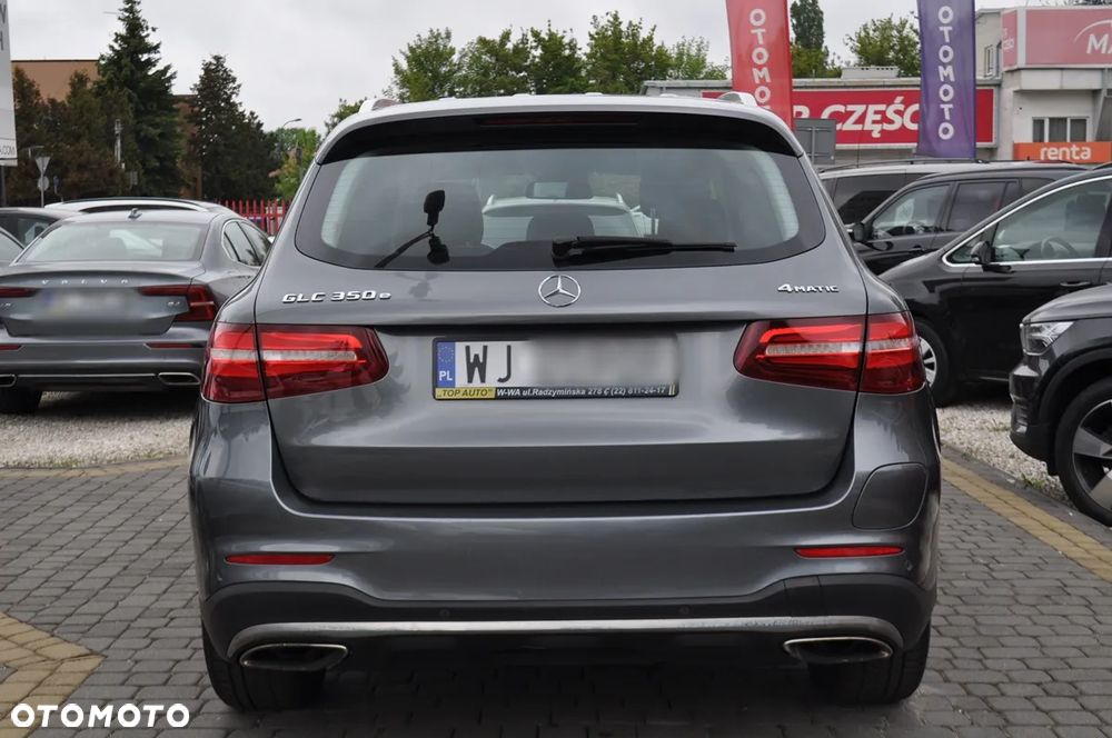 Mercedes-Benz GLC 350 e 4Matic 7G-TRONIC AMG Line - 11
