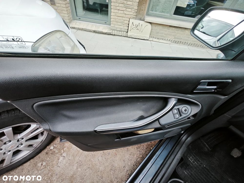 Ford Focus C-Max - 18