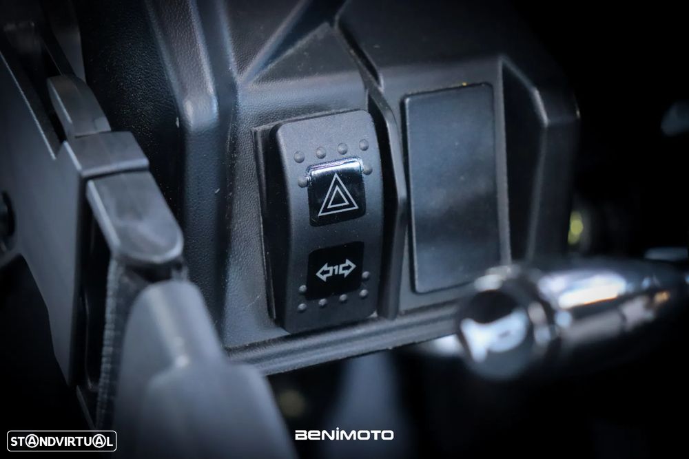 Can-Am Maverick Sport 1000R - 11