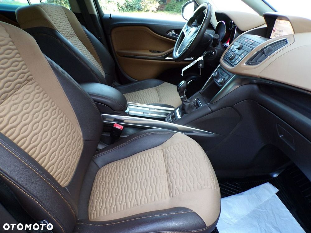 Opel Zafira - 24