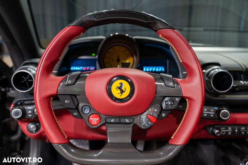 Ferrari 812 - 16