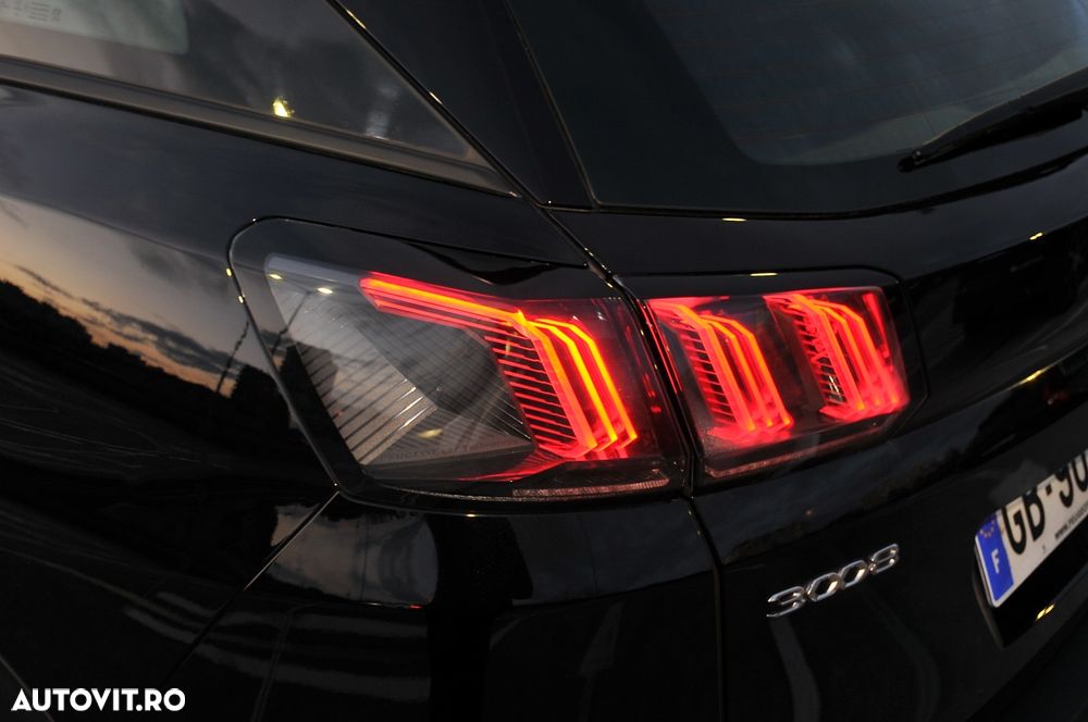 Peugeot 3008 PureTech 130 Stop & Start GPF EAT8 Active Pack - 31