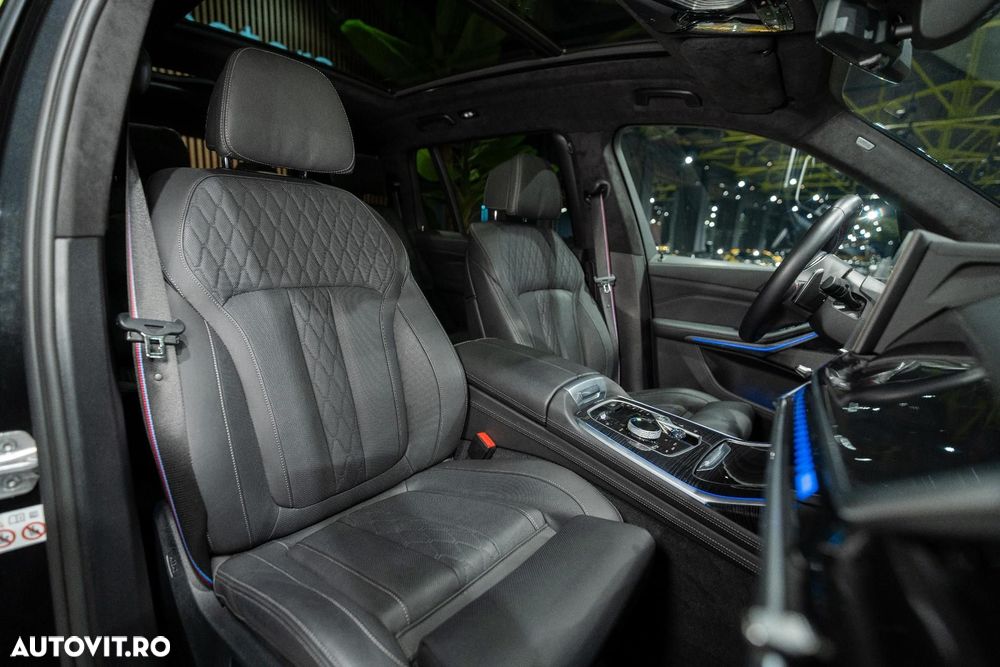 BMW X7 M60i xDrive AT MHEV - 21