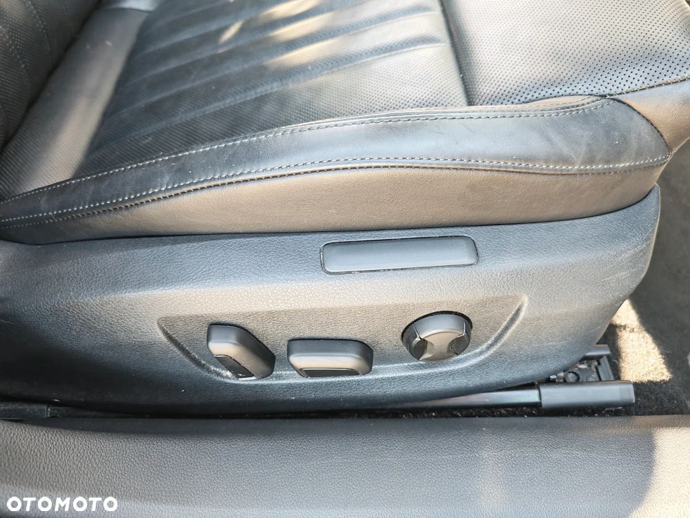 Skoda Superb 2.0 TDI Ambition DSG - 29