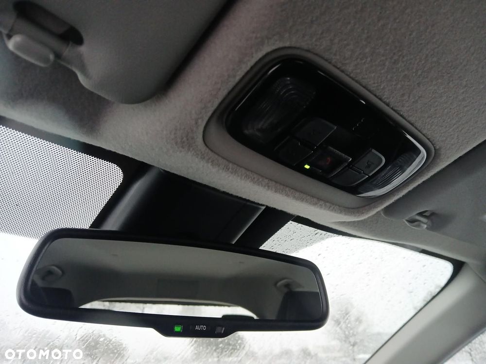 Toyota Yaris Cross Hybrid 1.5 Comfort - 37