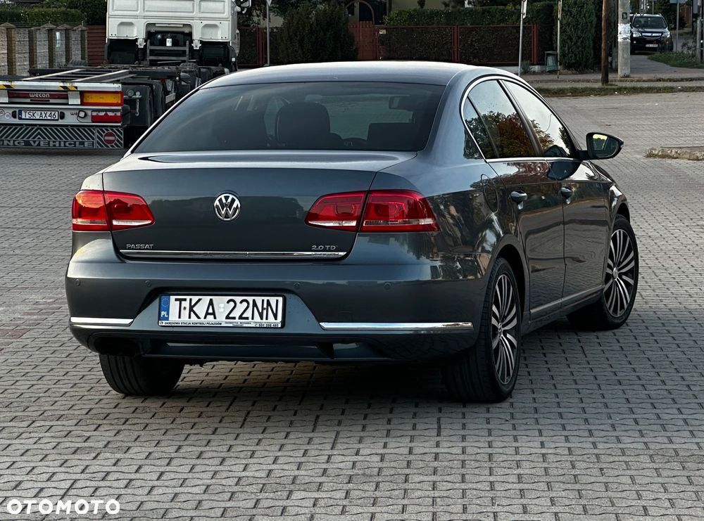 Volkswagen Passat - 15