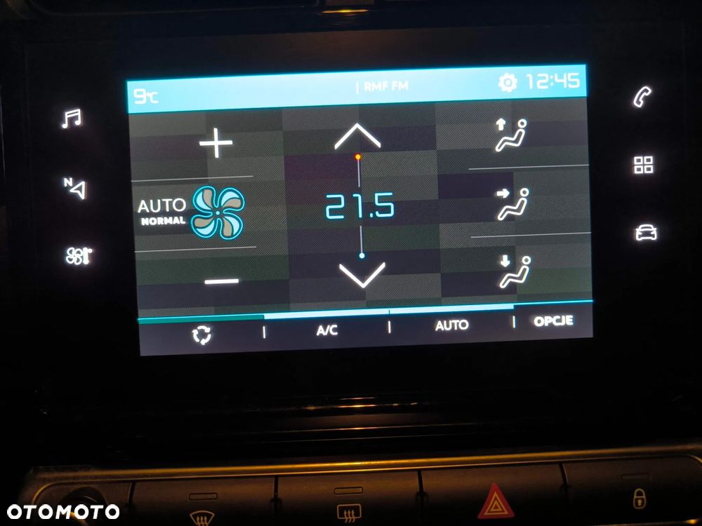 Citroën C3 1.2 PureTech Shine - 23