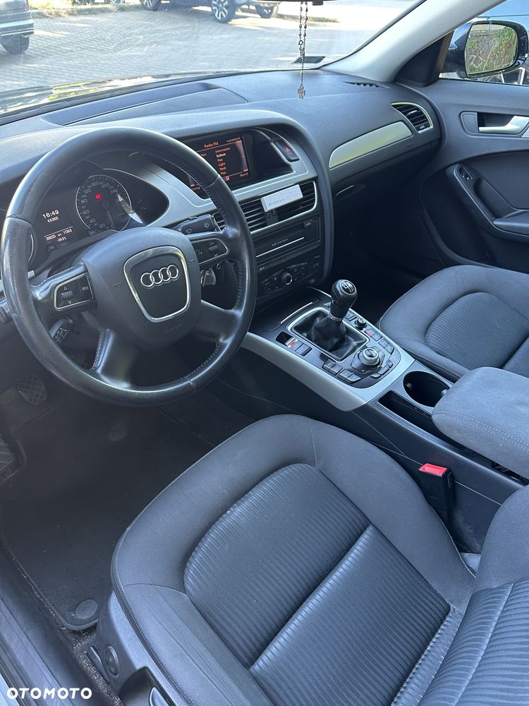 Audi A4 Limousine - 20