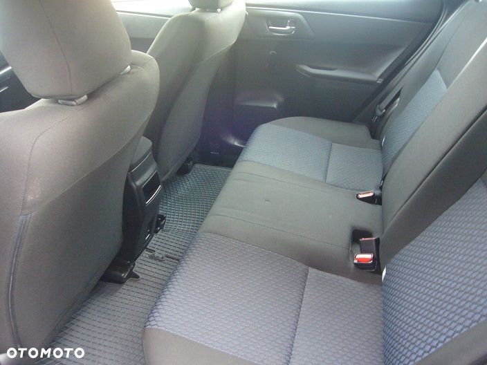 Toyota Auris 1.4 D-4D Active - 13