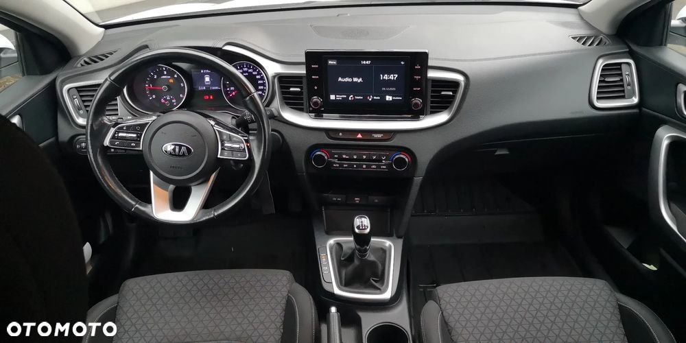 Kia Ceed 1.6 CRDi SCR L Business Line - 12