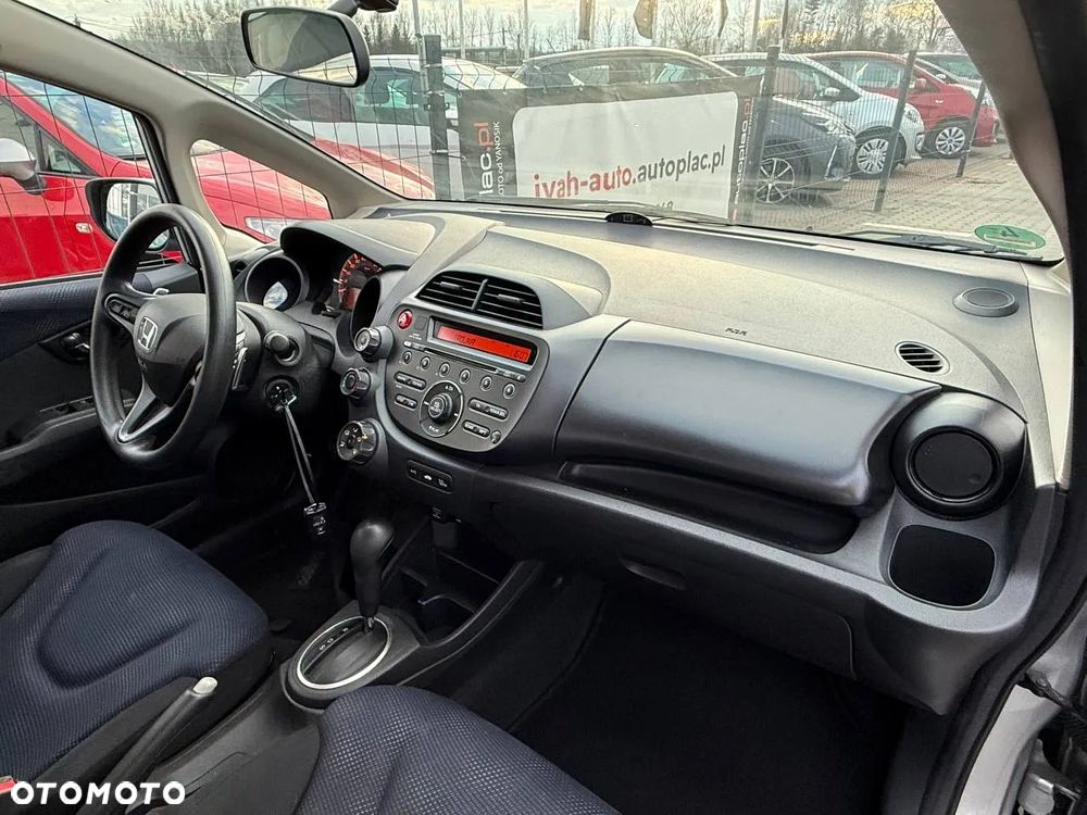 Honda Jazz 1.4 i-VTEC CVT Trend - 32