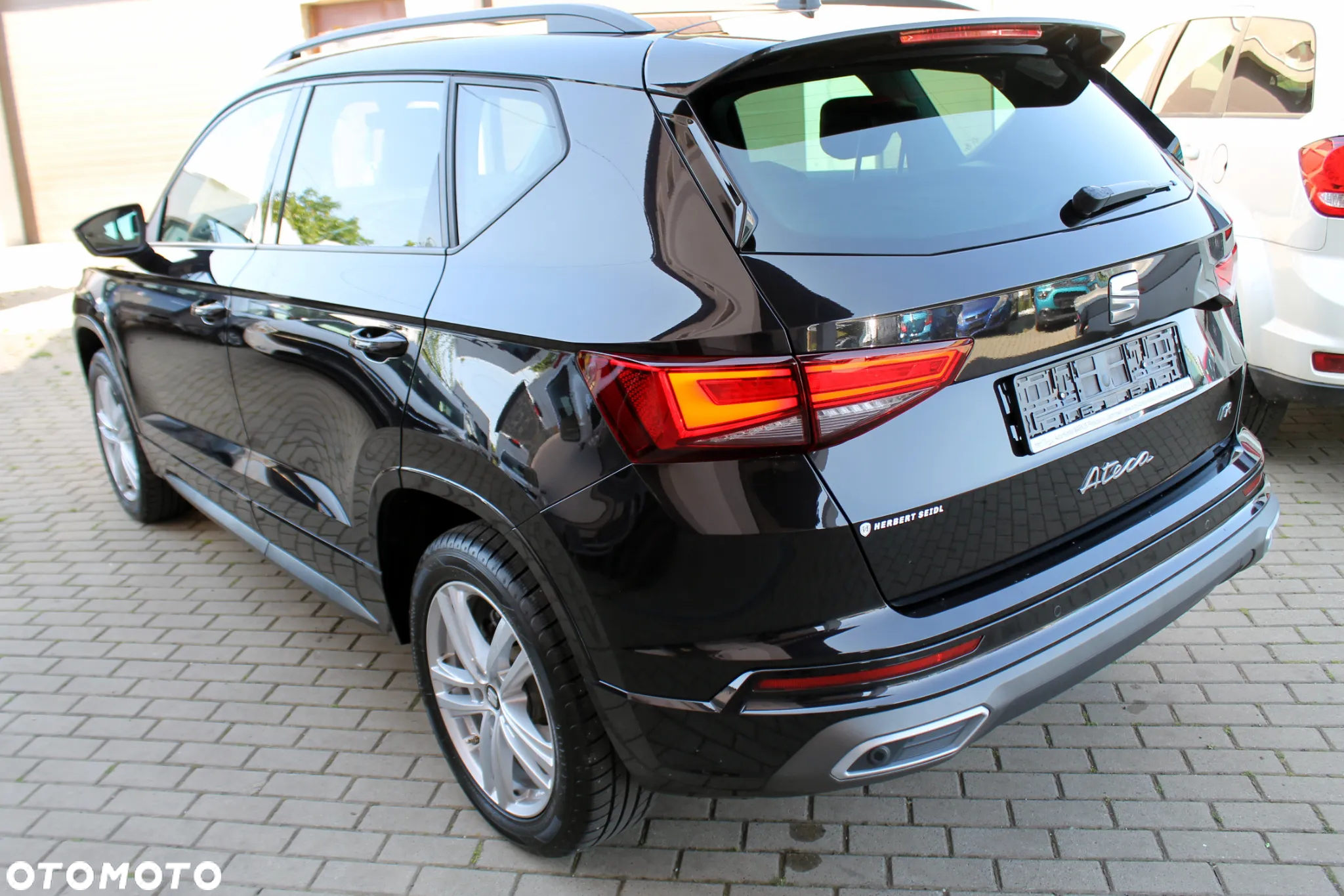 Seat Ateca 2.0 TDI FR Black S&S 4Drive DSG - 6