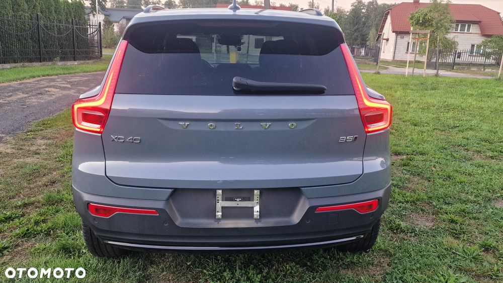 Volvo XC 40 B5 B AWD Ultimate Dark - 4