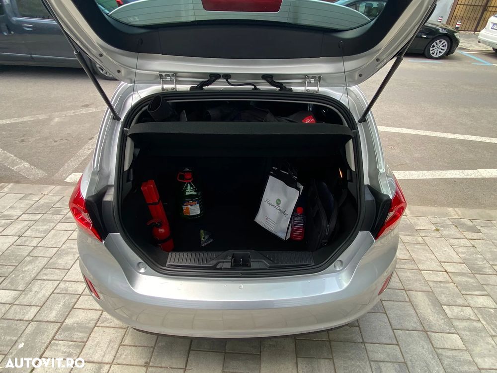 Ford Fiesta 1.1 Titanium - 11